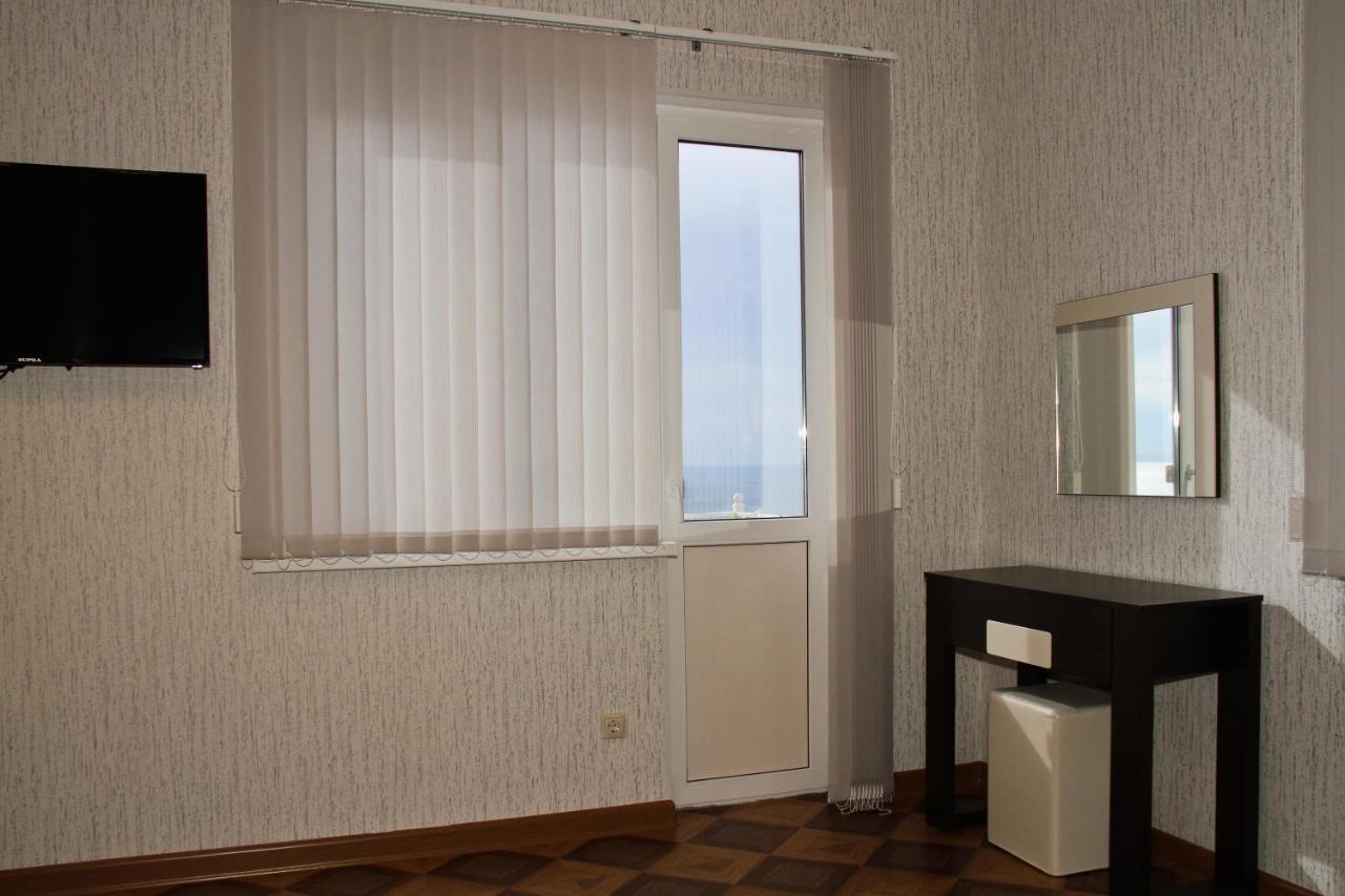 Guest House Vzgorye Gagra Exterior foto